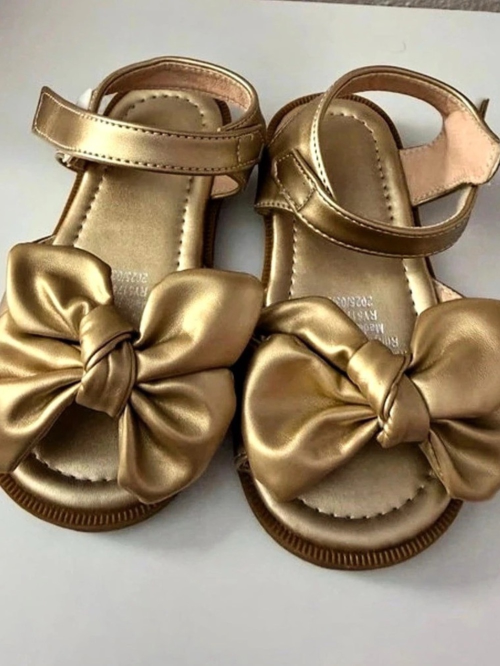 Gold Bow Sandals Like New